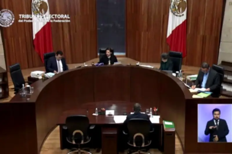 El TRIFE declara ilegales los panorámicos fuera de su territorio electoral