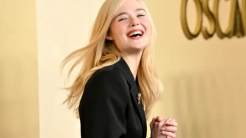 Elle Fanning revela su inusual cuenta de OnlyFans para investigación actoral