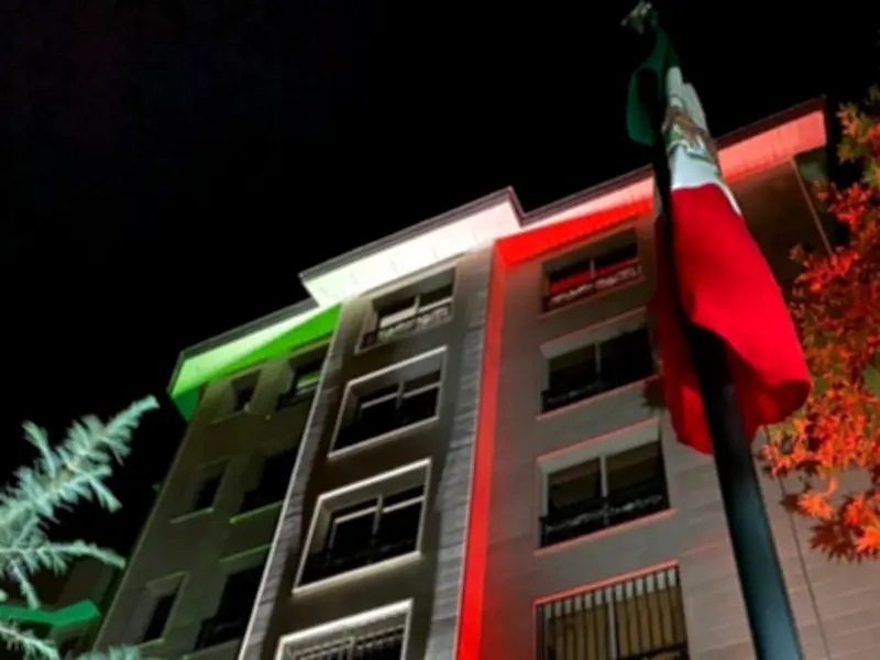 Embajada de México en Irán cierra por conflicto regional y opera desde Azerbaiyán