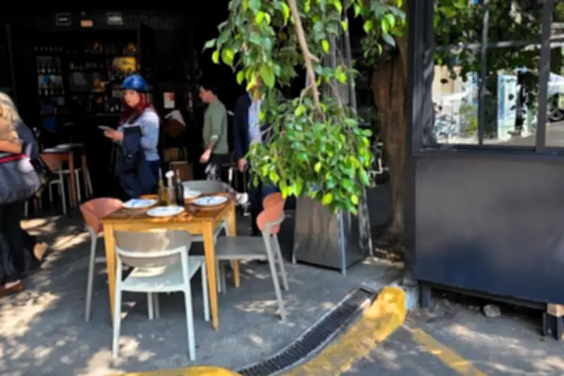 Empresarios exigen revisión urgente de la norma de terrazas mercantiles en CDMX