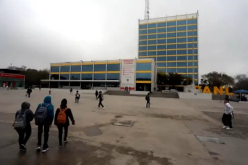 Error en pago de bonos de UANL: Empleados reciben 20 mil pesos por equivocación