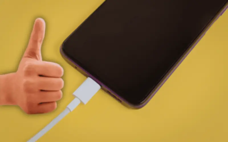 Errores comunes al guardar el cable del cargador que pueden dañarlo severamente