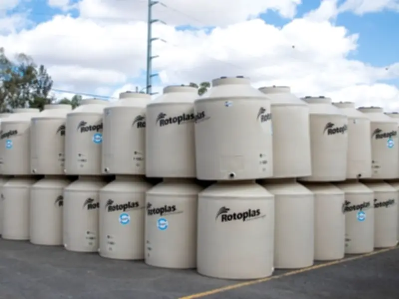 Escándalo en La Paz por compra de tinacos con presunto sobreprecio municipal