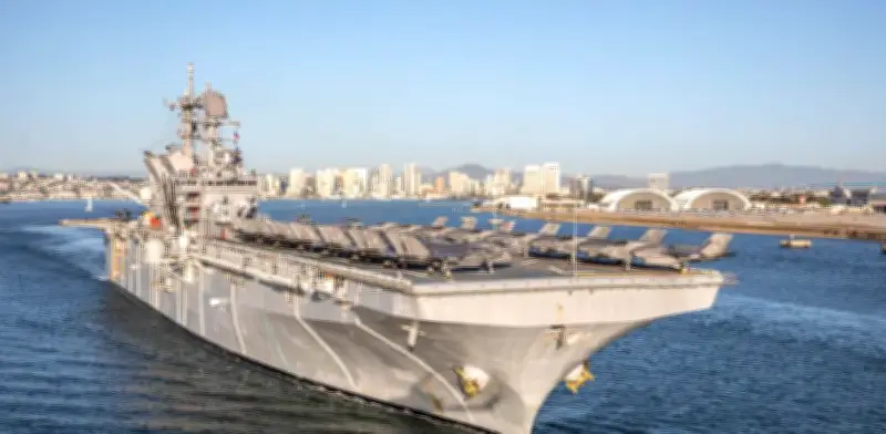 Estados Unidos despliega 2,000 marines y buque de asalto en Oriente Medio ante escalada bélica