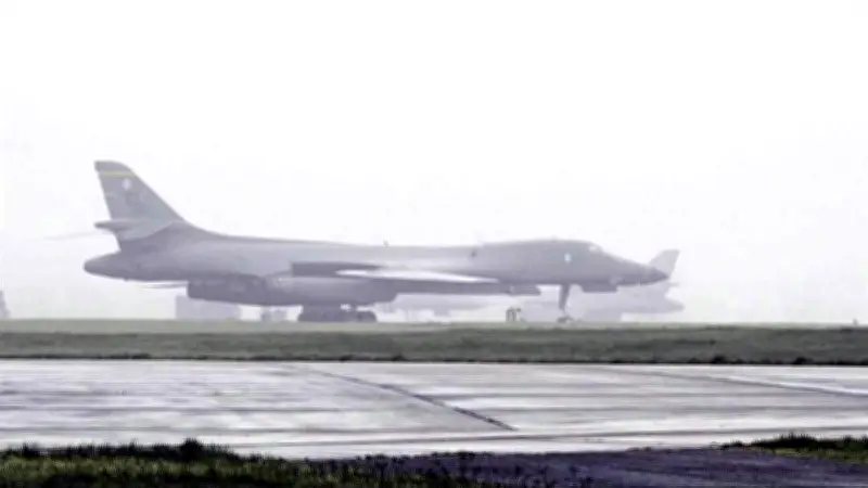 Estados Unidos despliega operaciones desde bases británicas para contener amenaza iraní