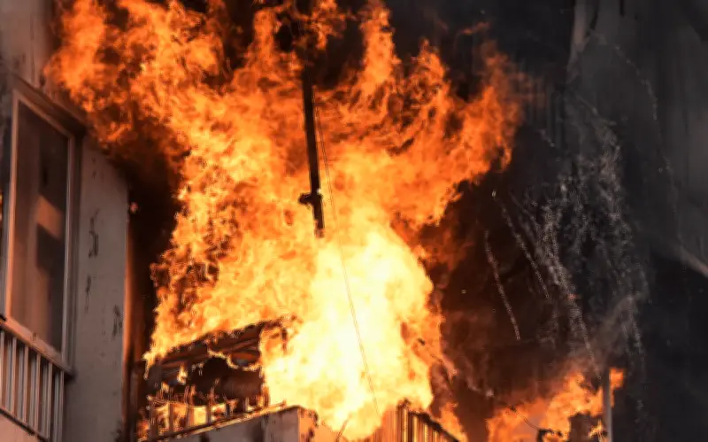 Estados Unidos e Israel atacan refinería de gas iraní en Asalouye, provocando incendio