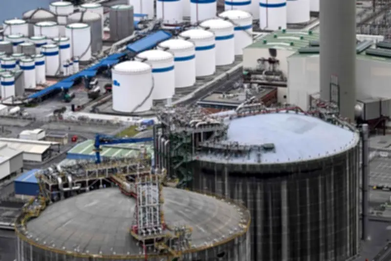 Estados Unidos exime sanciones petroleras a México para asegurar suministro energético