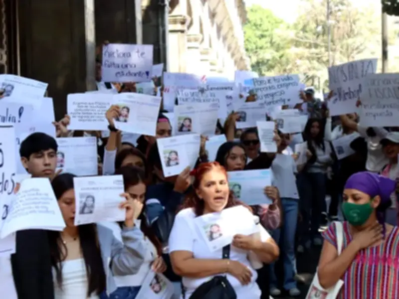 Estudiantes de la UAEM marchan por justicia tras hallazgo sin vida de Kimberly