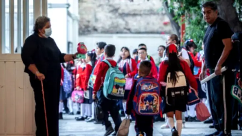 Estudiantes de Primaria en CDMX Pueden Acumular Dos Becas Simultáneamente