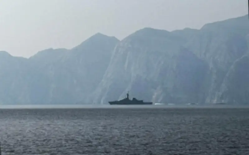 EU Destruye Búnker de Irán en Ormuz: Impacto en Petróleo y Tensión Regional