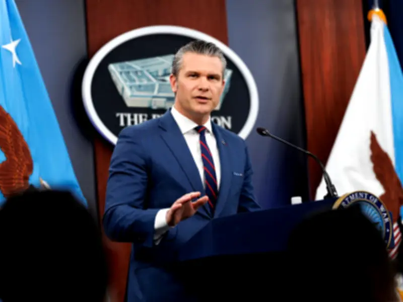 EU hunde fragata iraní con torpedo en histórico ataque submarino en el Océano Índico