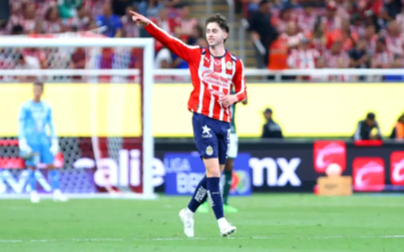 Excampeones de Chivas elogian el presente del equipo de Gabriel Milito