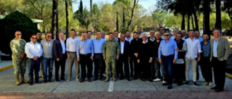 Excluyen a periodistas mujeres de reunión militar en Querétaro; exigen equidad de género