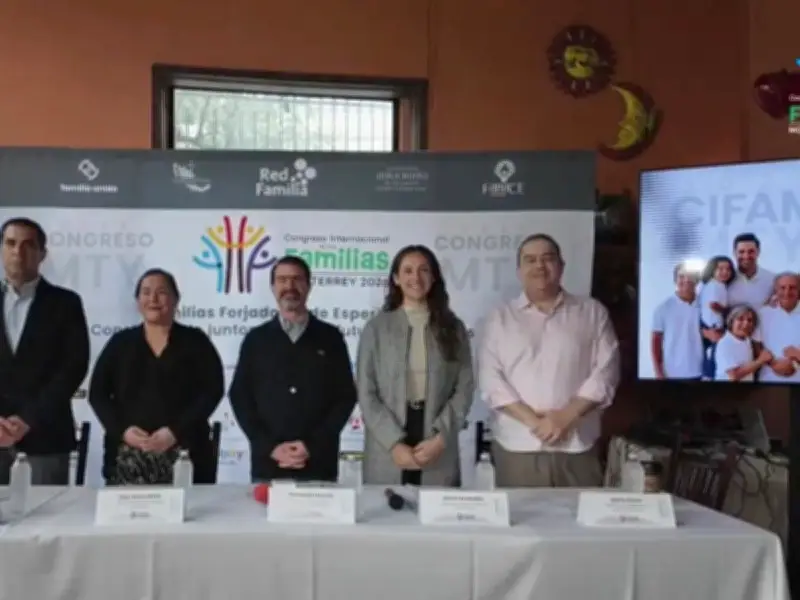 Expertos alertan sobre crisis de paternidad y salud mental familiar en CIFAM Monterrey 2026
