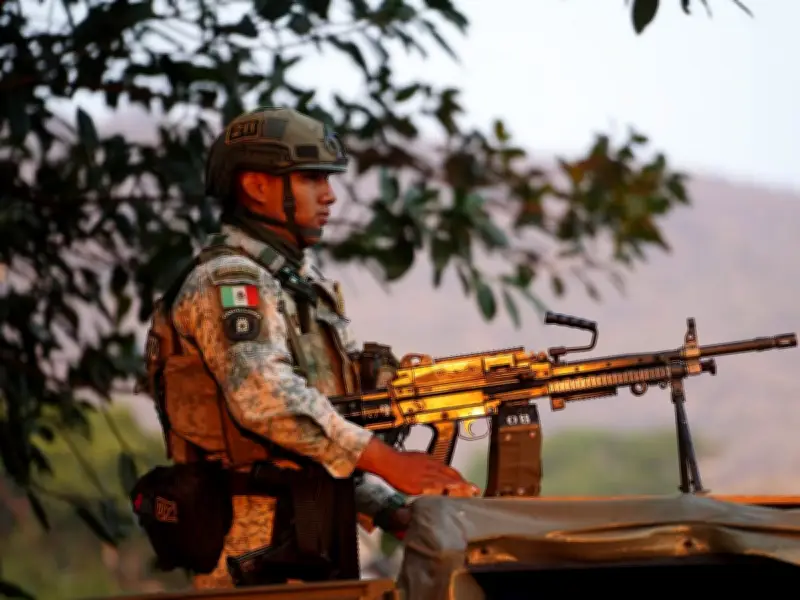 Fabricantes de EU venden armas personalizadas con simbología mexicana y narco