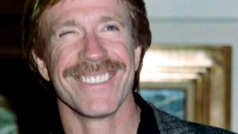 Fallece Chuck Norris a los 86 años: El ícono de acción que conquistó Hollywood