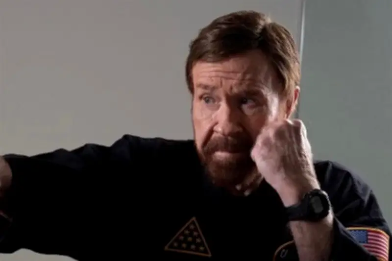 Fallece Chuck Norris a los 86 años: El ícono del cine de acción y las leyendas de internet