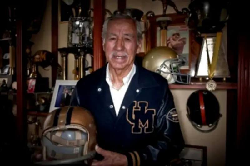 Fallece Manuel Neri, legendario entrenador del fútbol colegial mexicano