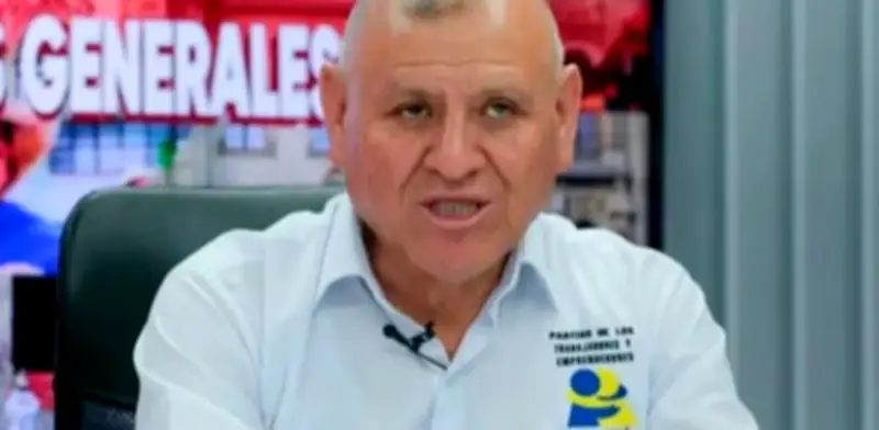 Fallece Napoleón Becerra, candidato presidencial peruano, en trágico accidente vial