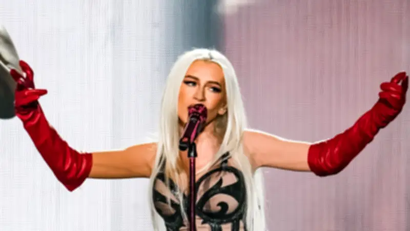 Fans de Christina Aguilera amenazan con denuncia en Profeco por concierto corto en CDMX