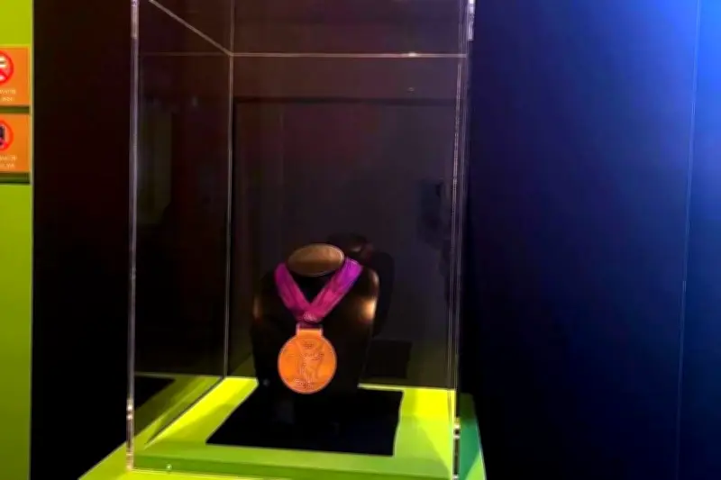 Fe y Fútbol se Unen en Exposición Inédita en Monterrey