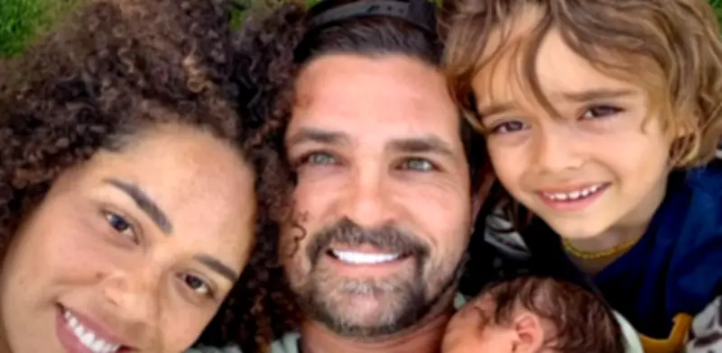 Ferdinando Valencia celebra el nacimiento de Saulo, su bebé arcoíris tras superar el duelo