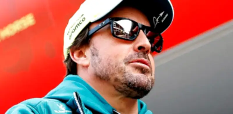 Fernando Alonso y Melissa Jiménez celebran el nacimiento de su primer hijo