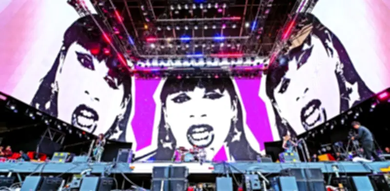 Festival Pa’l Norte arde en su segunda jornada con Paty Cantú, The Warning y Mijares