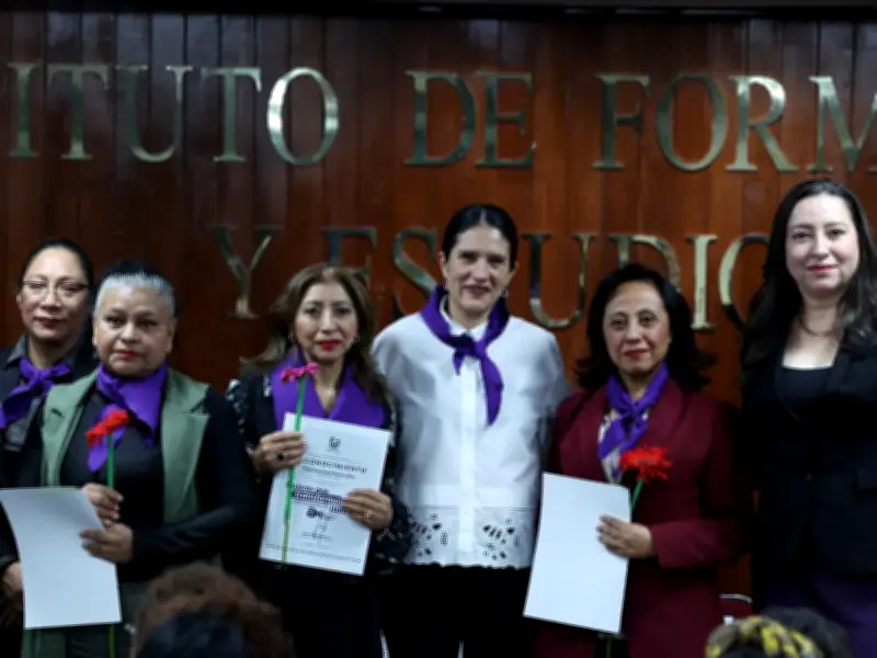 FGJCDMX reconoce a 100 servidoras públicas en el Día Internacional de la Mujer