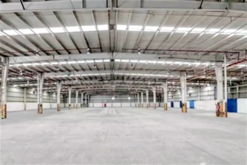 Fibra MTY y Next Energy muestran interés en activos de Macquarie en México