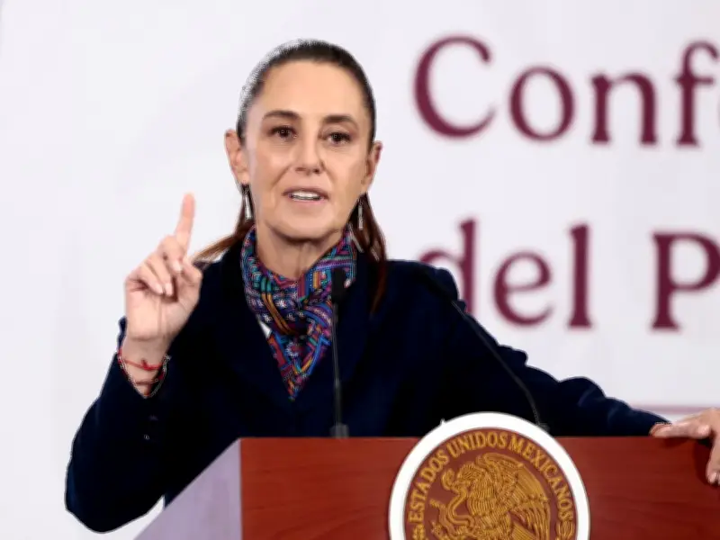 Fiscalía investiga incendio en Refinería Dos Bocas; Sheinbaum detalla apoyo a familias