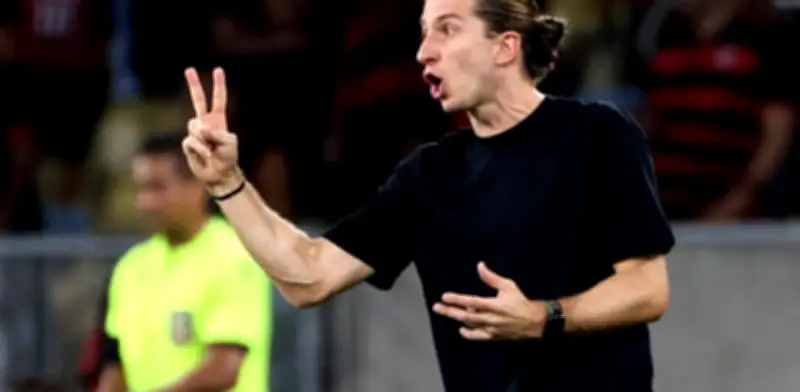 Flamengo despide a Filipe Luís tras goleada 8-0 en decisión sorprendente del fútbol