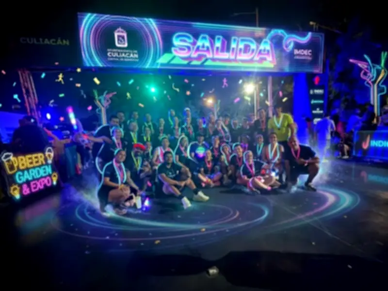 Flash Night Run reúne a más de 17 mil personas en Culiacán en evento deportivo nocturno