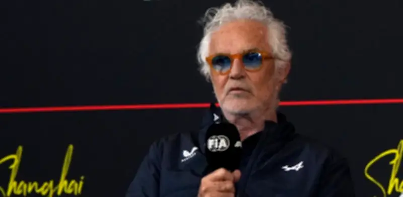 Flavio Briatore confirma interés de Mercedes por comprar acciones de Alpine F1