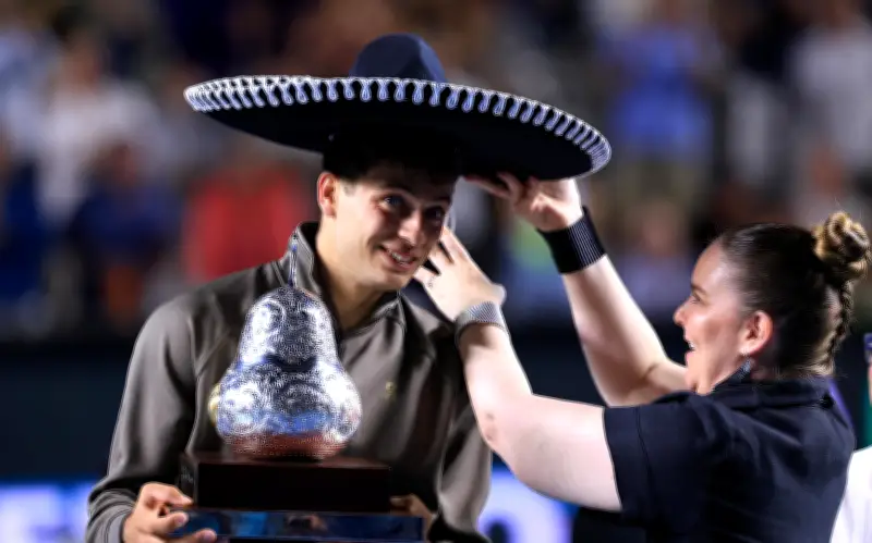 Flavio Cobolli hace historia italiana en el Abierto Mexicano de Tenis de Acapulco