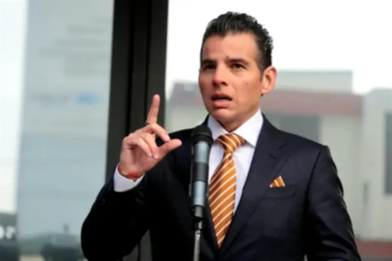 Flores afirma que el equipo estará concentrado pese a los destapes mediáticos