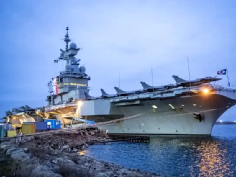 Francia autoriza bases militares a EE.UU. y refuerza su presencia en Medio Oriente