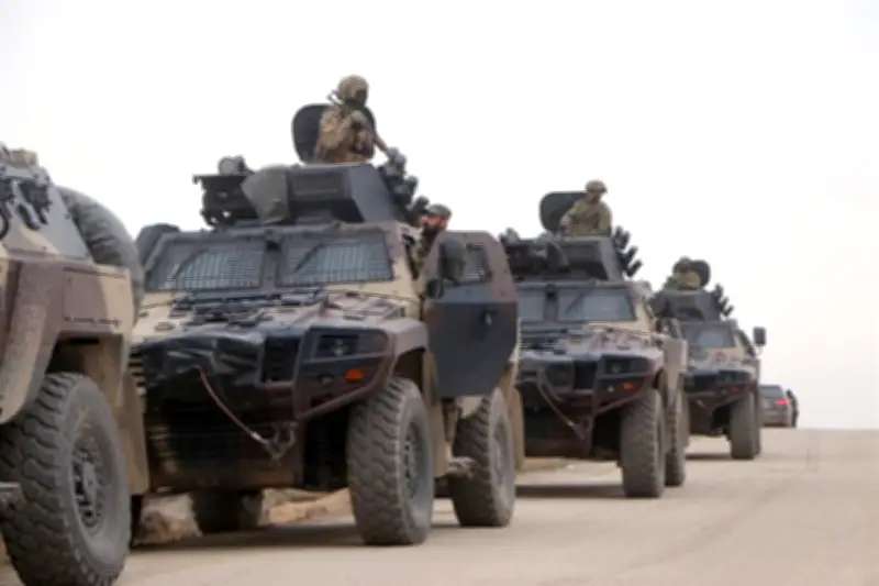 Fuerzas Kurdas Lanzan Ofensiva Militar en Territorio Iraní