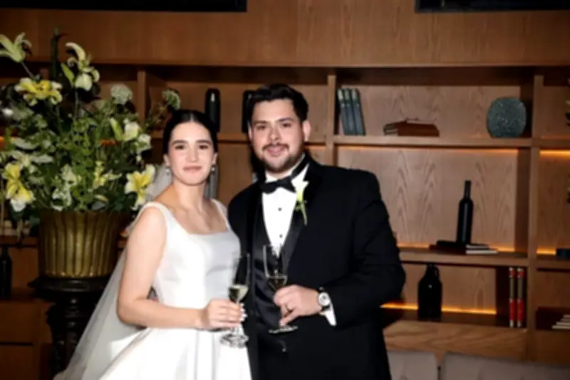 Gabriela Bracho y Arturo Buen-Abad Celebran su Matrimonio en una Ceremonia Familiar