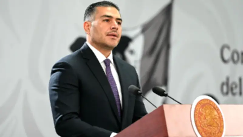 García Harfuch aclara que hija del 'Mayo' no fue detenida, sino bajo custodia momentánea