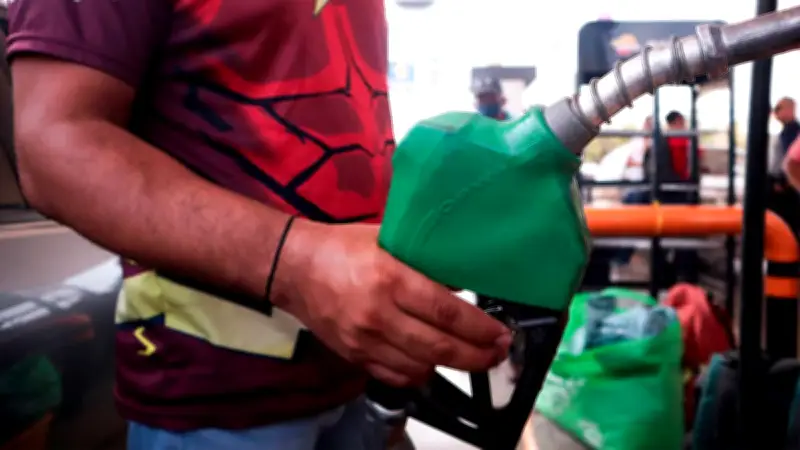 Gasolina en México: La frágil estabilidad que depende de importaciones externas