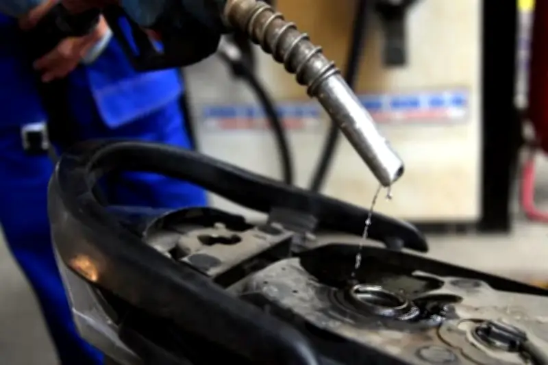 Gasolineros Aceptan Tope de $28.50 por Litro de Diésel en México