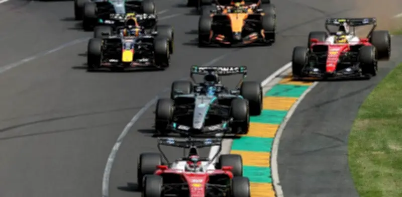 George Russell acusa a Ferrari de bloquear cambios en F1 por egoísmo