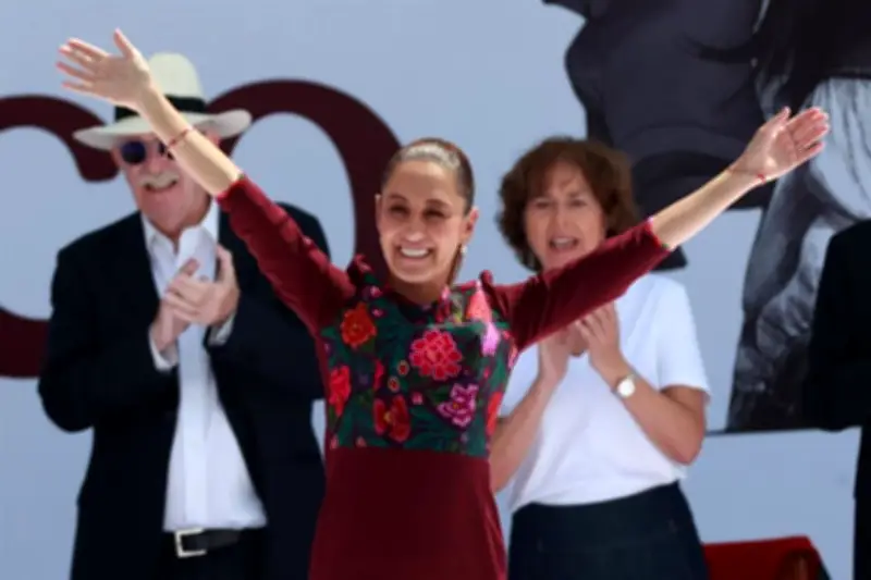 Gobernadores de Morena respaldan Plan B electoral de AMLO en reunión clave