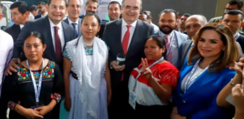 Gobierno federal y estatal impulsan fortalecimiento de la industria textil en México