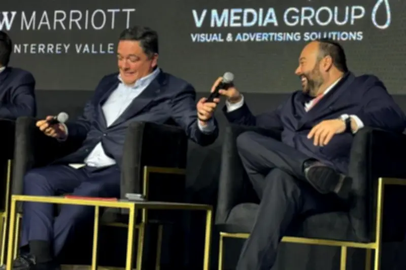 Gobierno promete 1,000 MW de energía para impulsar la industria de Nuevo León