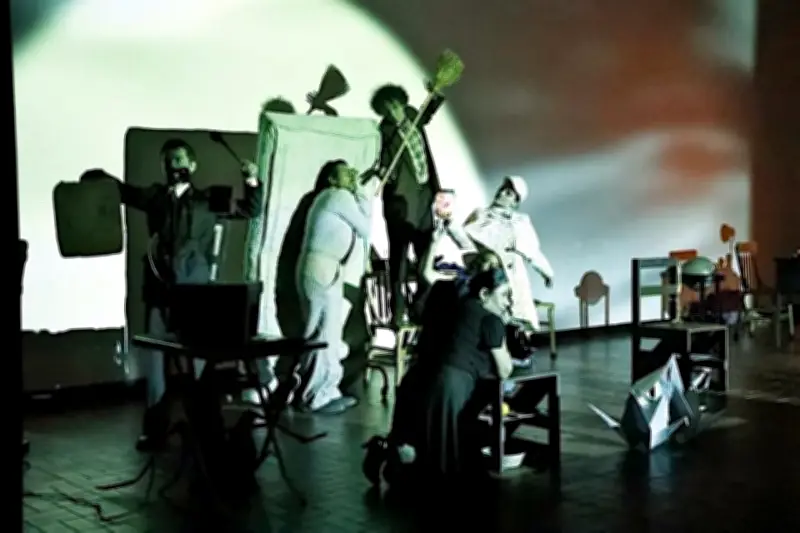 Gorguz Teatro reúne su historia en una nueva exposición inmersiva