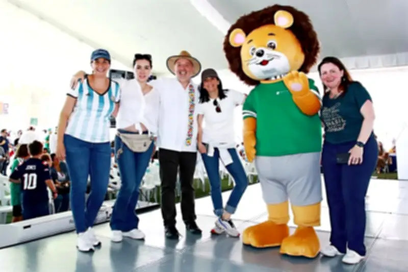 Greengates School de México celebra su Feria Internacional con gran éxito