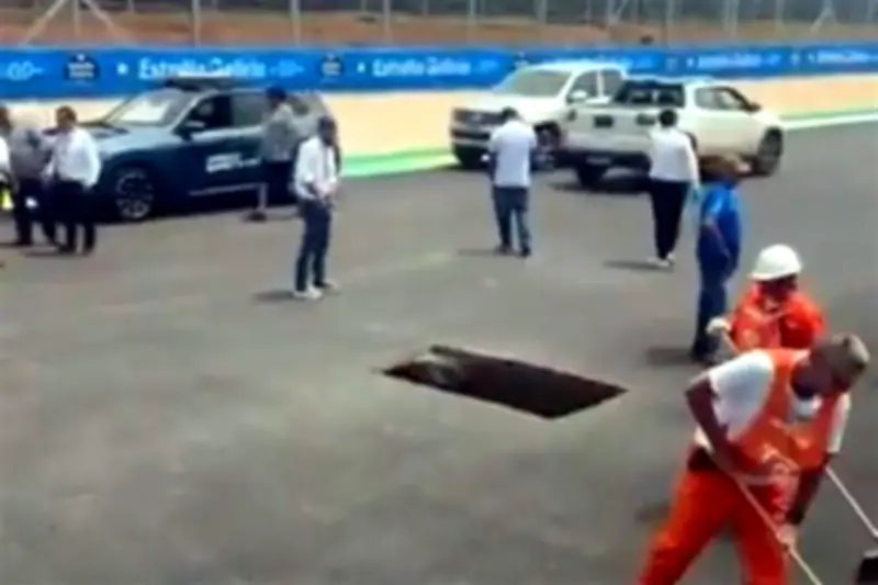 Grieta en el asfalto obliga a retrasar la carrera Sprint del MotoGP en el Autódromo