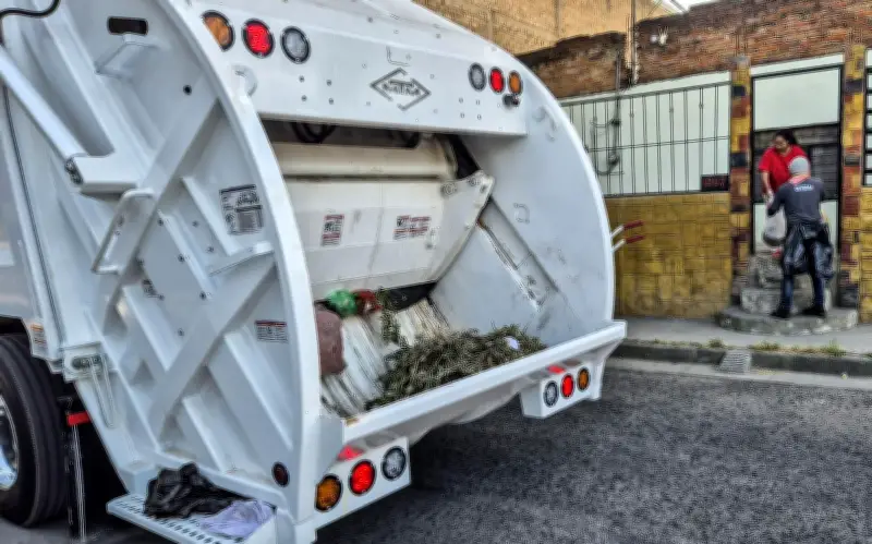 Guadalajara suspende recolección de basura por día festivo este lunes 16 de marzo